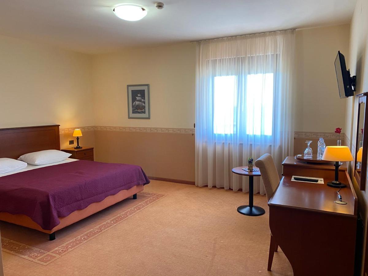 Hotel Laguna Privlaka  Quarto foto