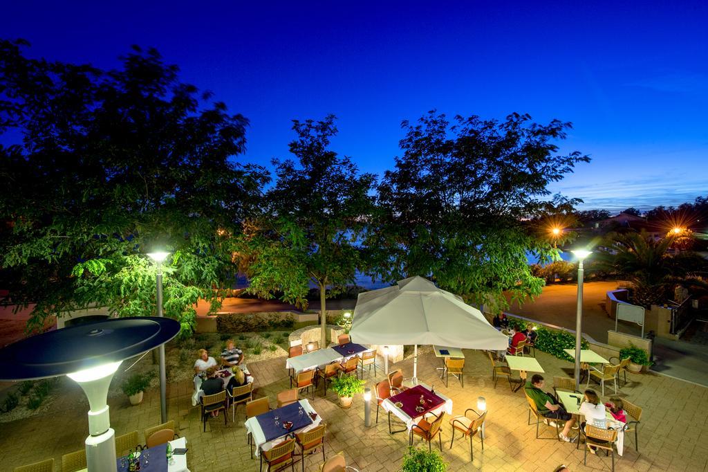Hotel Laguna Privlaka  Exterior foto